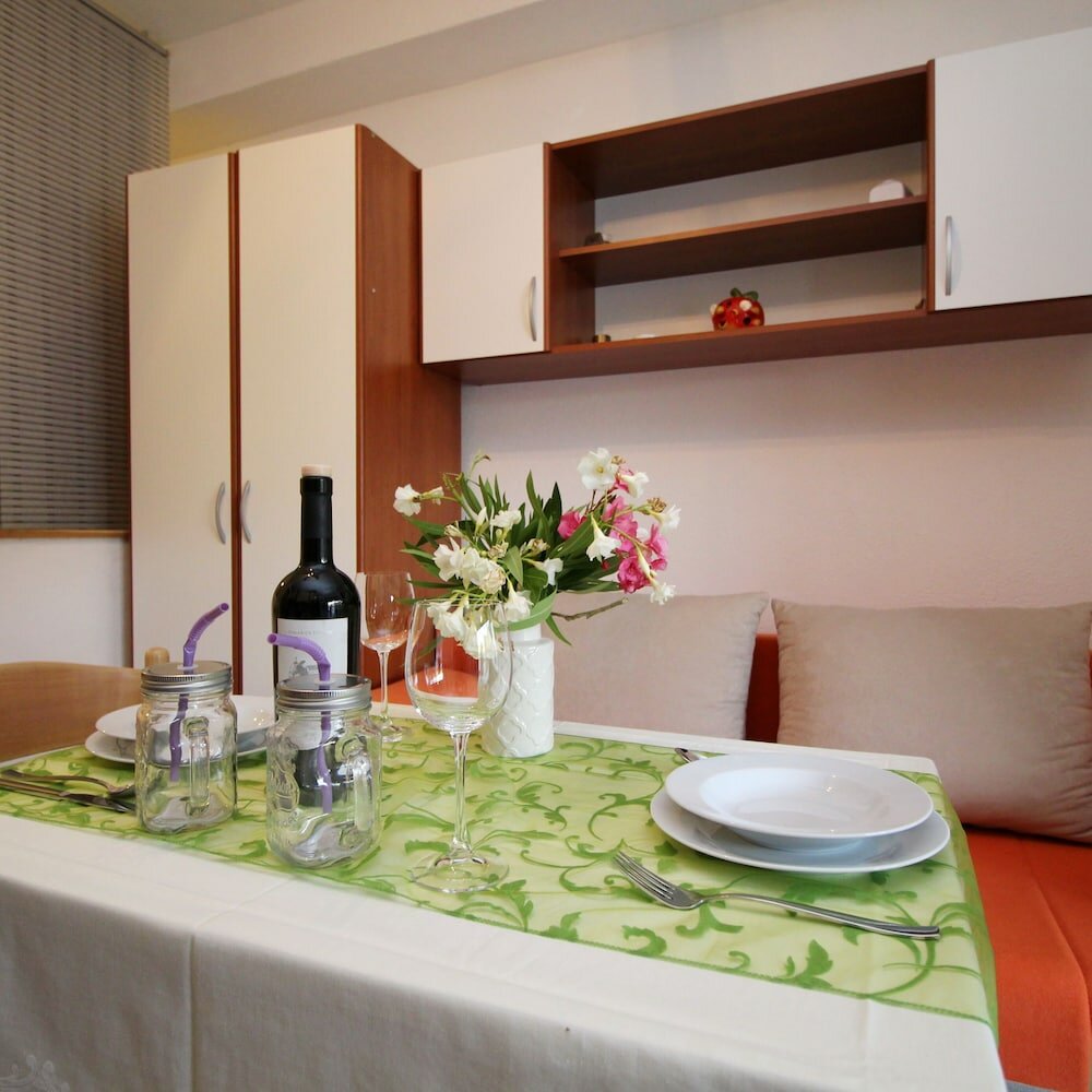 Фото Apartment Happy