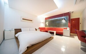 Гостиница Ilsan Hotel Antives в Кояне