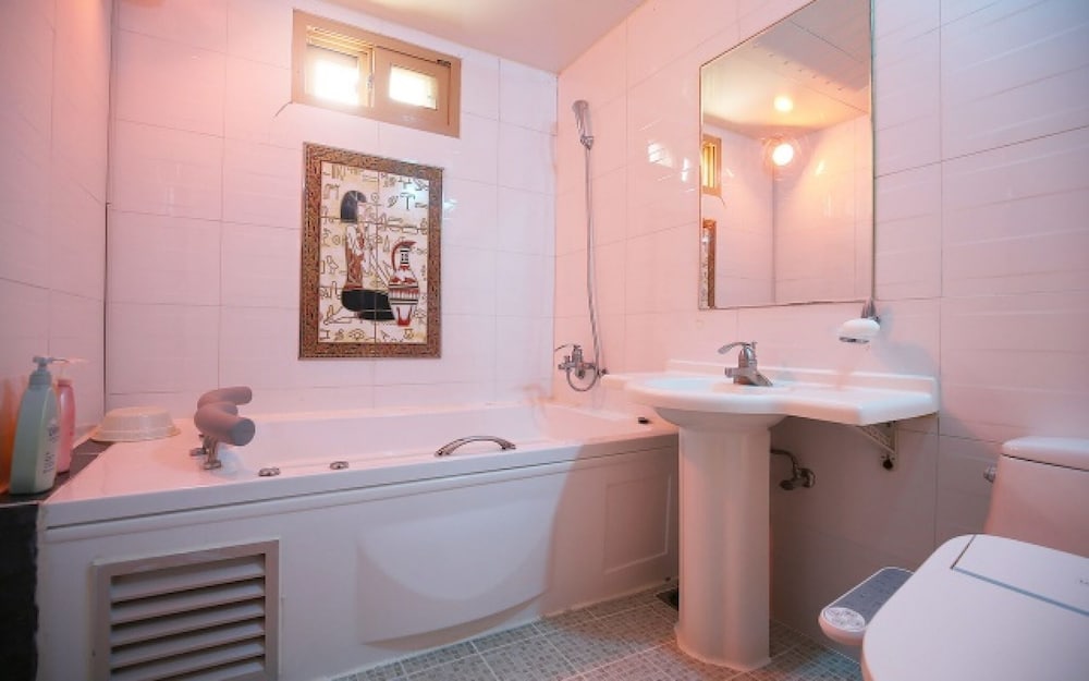 Фото Daejeon Yongjeon Limousine