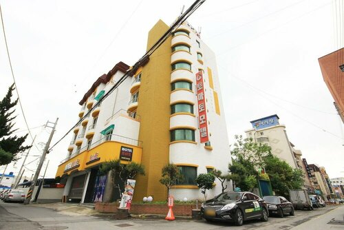 Гостиница Jeonju Geumamdong Tomato в Чонджу