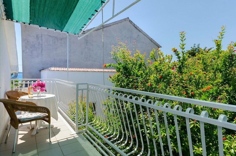 Гостиница Apartments Mirjana Blue Beach