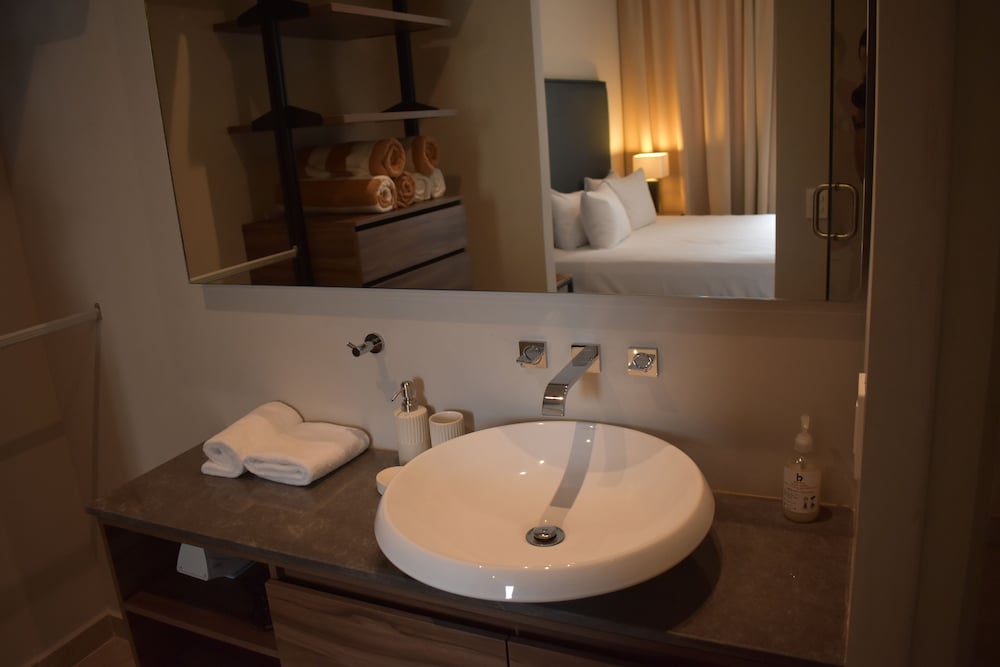 Фото Kaab At The Park by The Spot Rentals