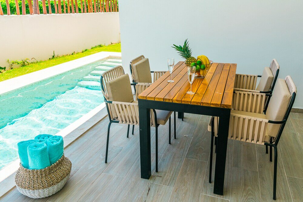 Фото Pool Garden Luxury Apt