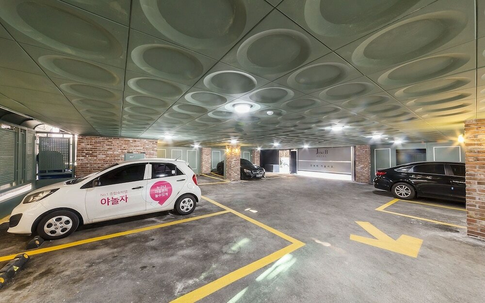 Фото Suwon Johnny B