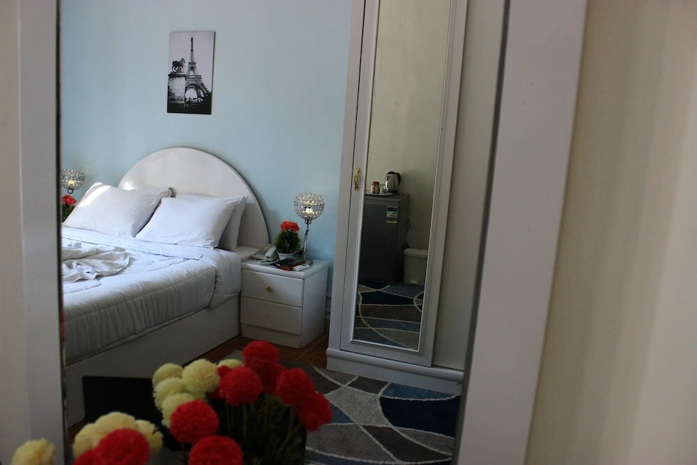 Фото Victory Of Downtown Hotel