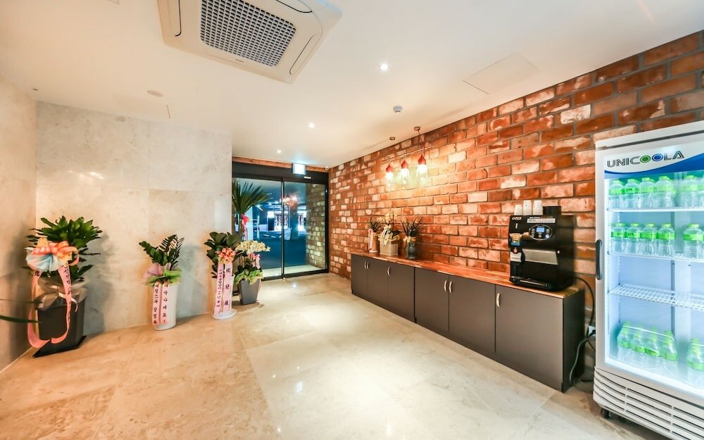 Фото Daegu Gyeongbuk University Bridge Hotel