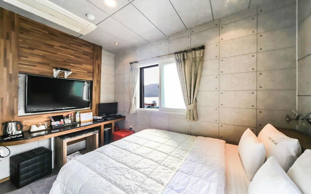 Фото The Lux Tourism Hotel Geoje