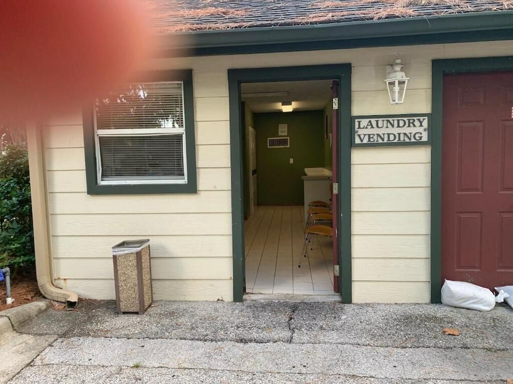 Фото Tropical Enchanted Oaks Villa