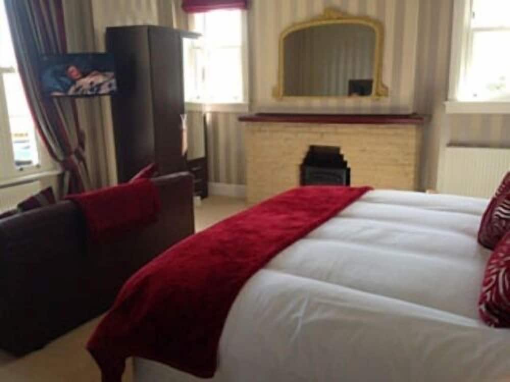 Фото Balmoral Hotel