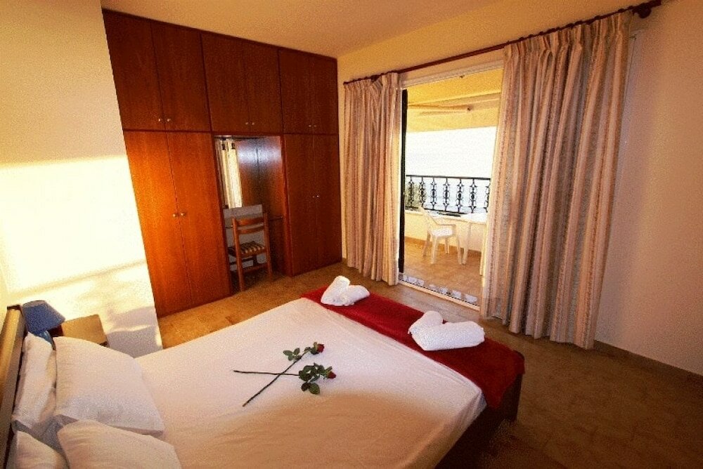 Фото Menigos Type Aa2r № 38 Superior Seaview