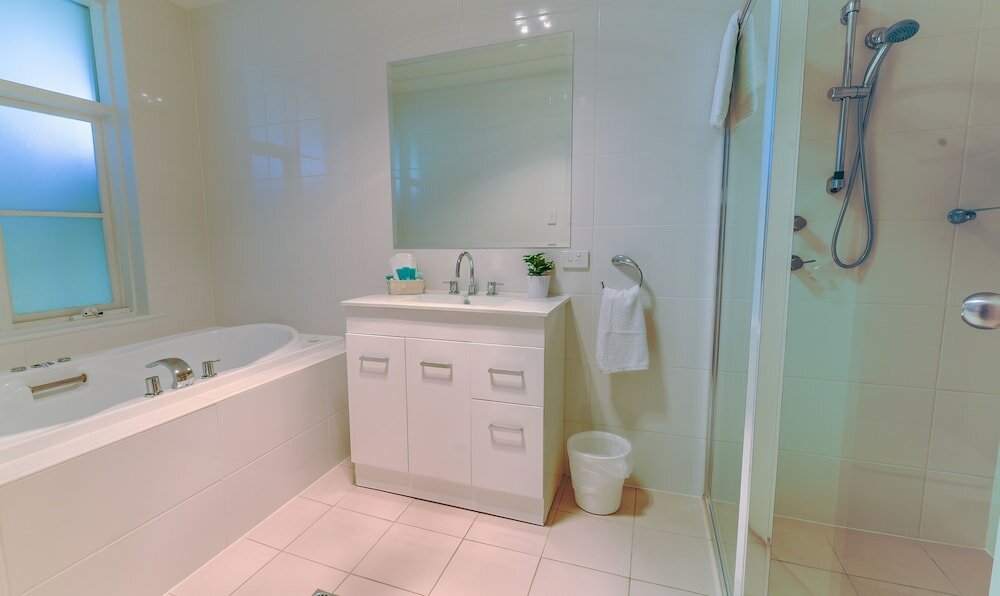 Фото The Bluff Resort Apartments