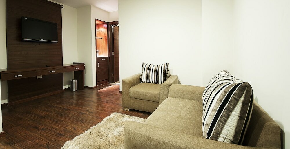 Фото The Golden Palms Hotel And SPA