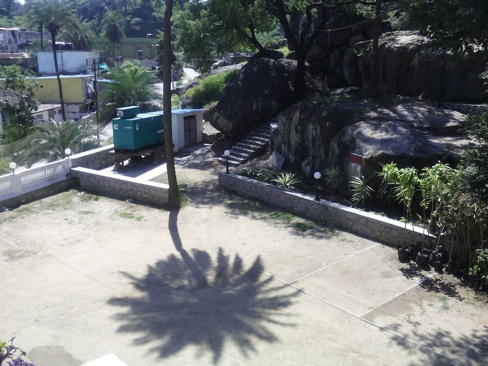 Фото Hotel Karnavati