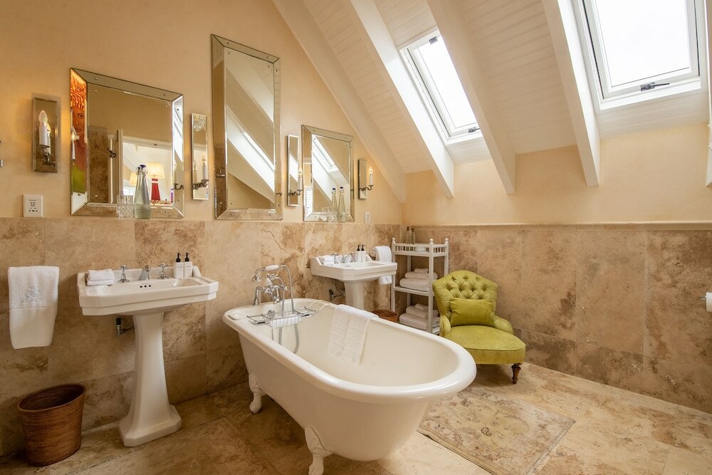 Фото Birkenhead House