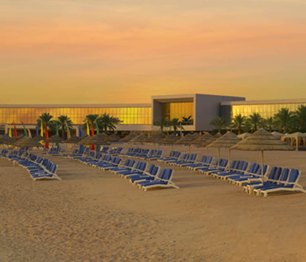 Фото Hilton Kuwait Resort