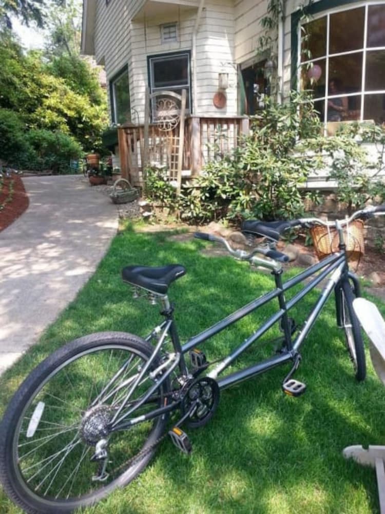 Фото Campbell House Inn