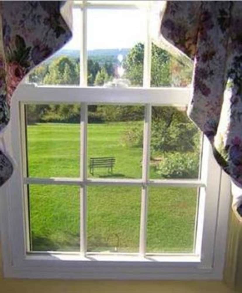 Фото Centennial House