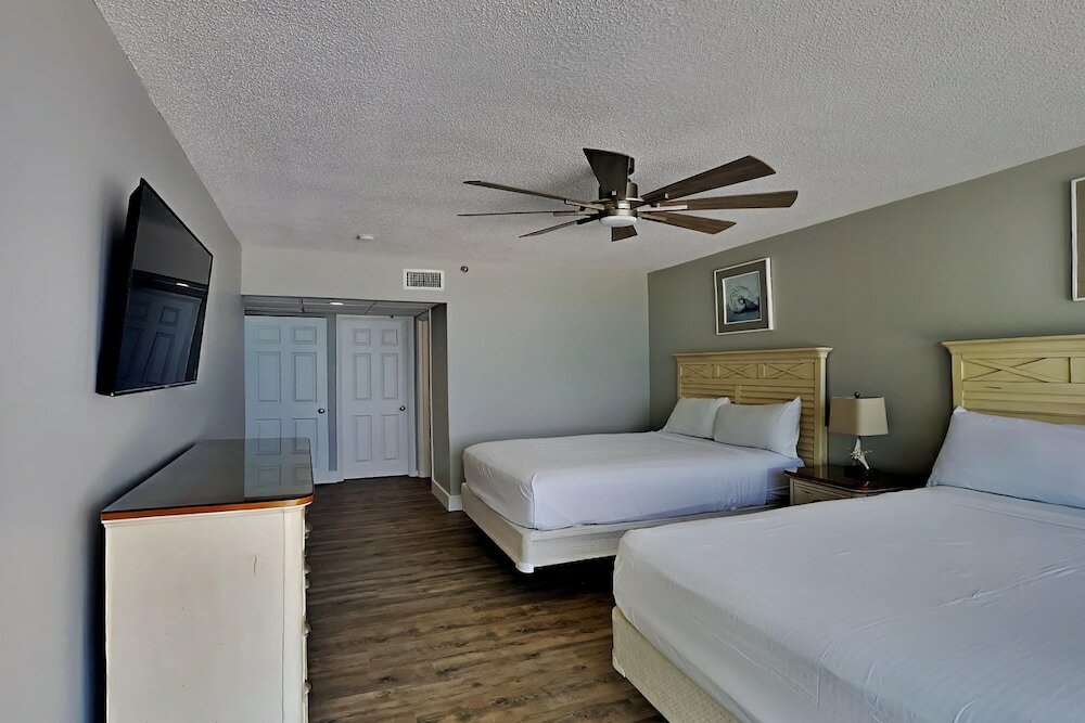 Фото Long Beach Resort by Southern Vacation Rentals
