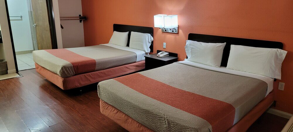 Фото Motel 6 Santa Nella, Ca - Los Banos