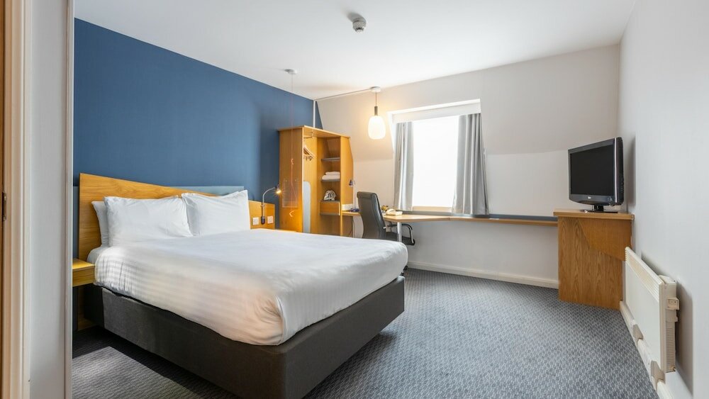 Фото Holiday Inn Express Aberdeen City Centre, an Ihg Hotel