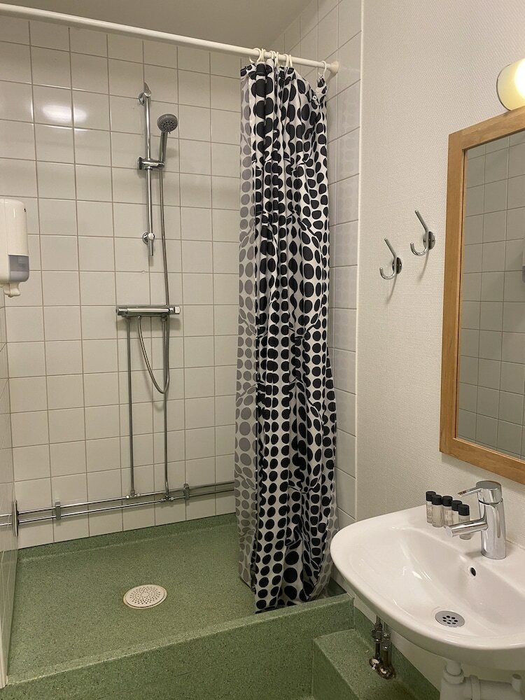 Фото Metro Hotel