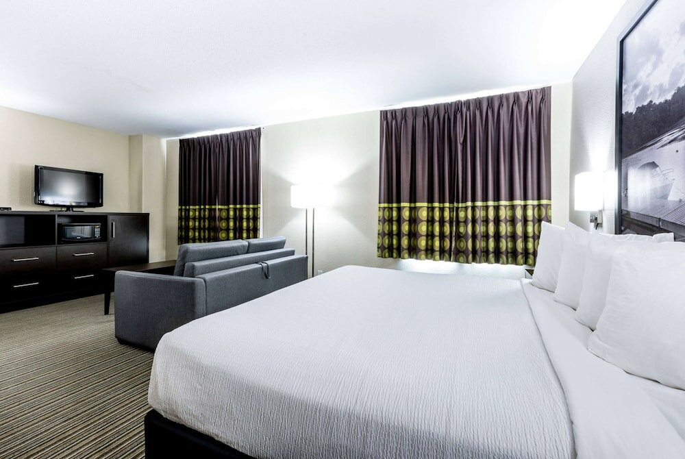 Фото Super 8 by Wyndham Truro Ns