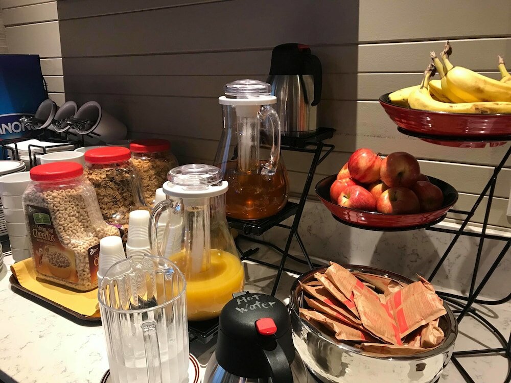 Фото Ramada by Wyndham Cornwall