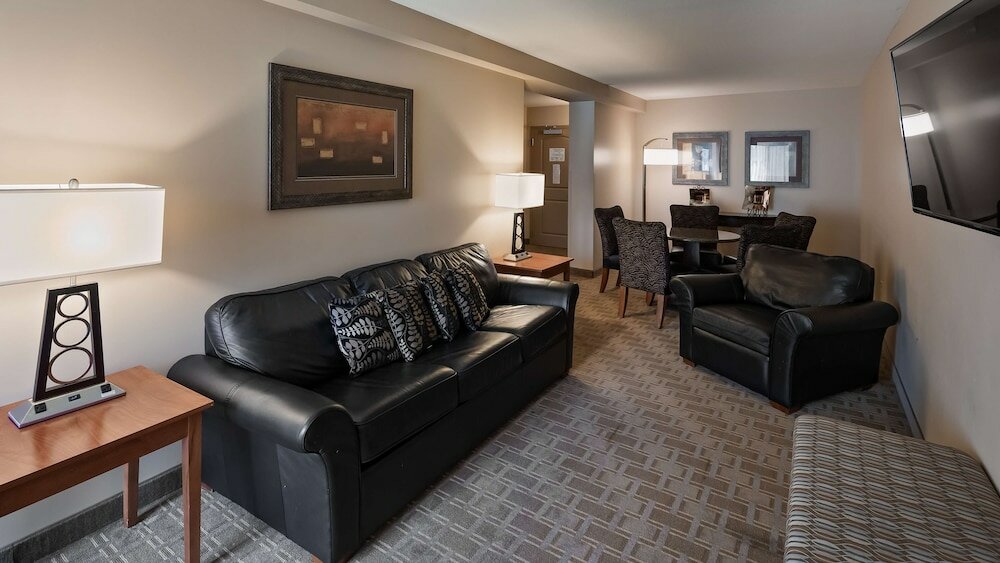 Фото Best Western Plus Bloomington Hotel