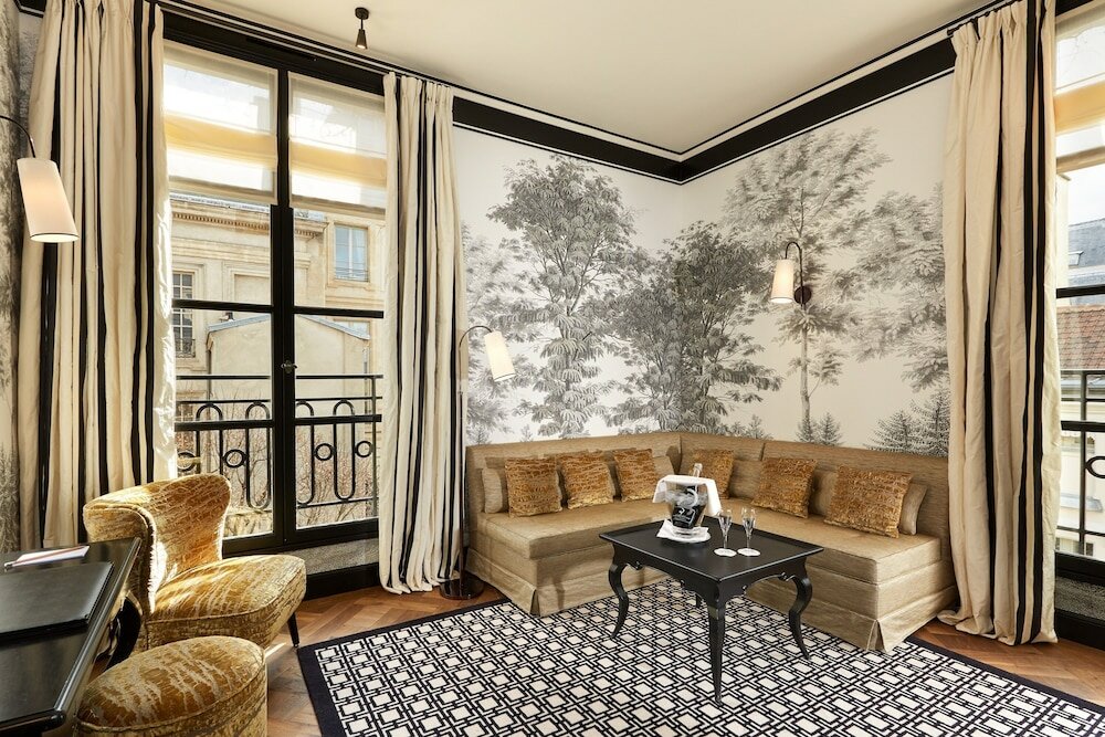 Фото Pavillon de La Reine