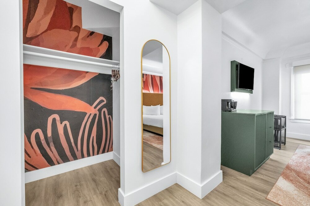 Фото Nob Hill Hotel