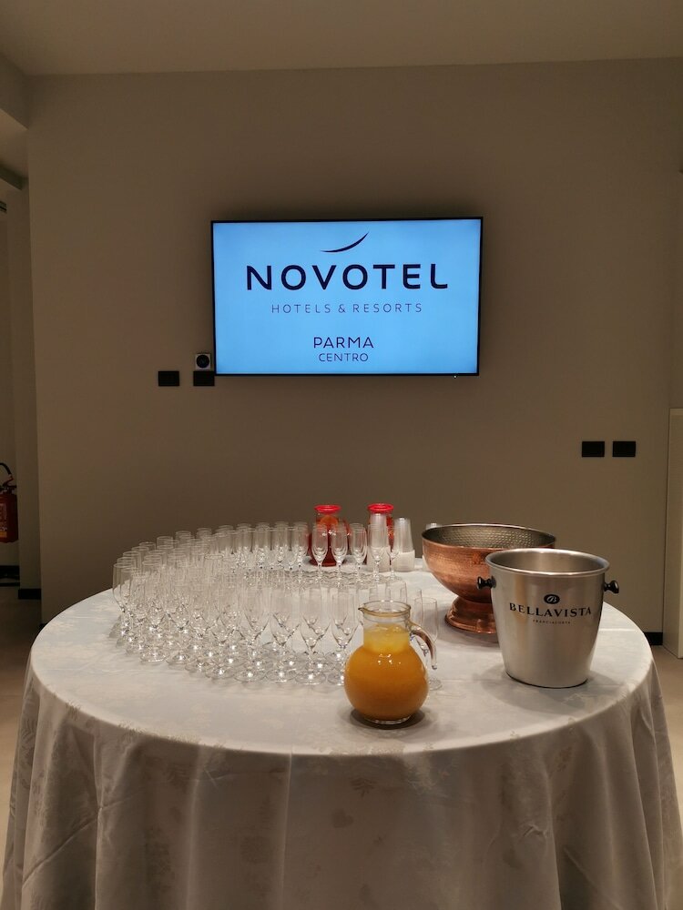 Фото Novotel Parma Centro