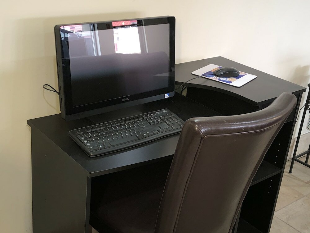 Фото Countryside Inn & Suites