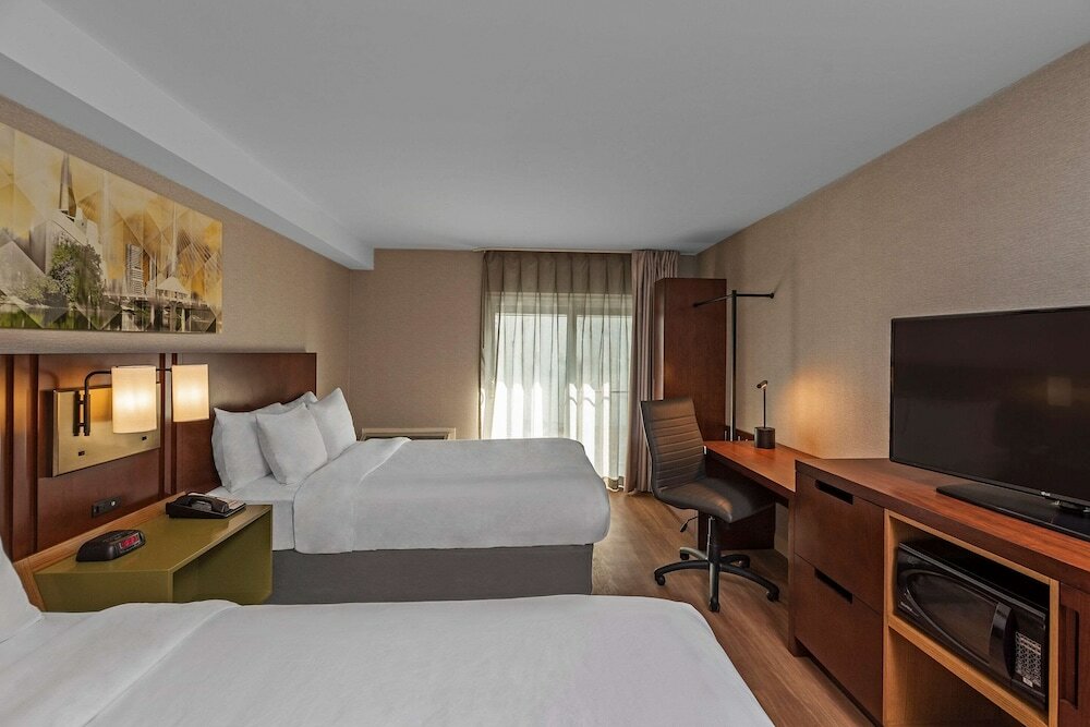 Фото Comfort Inn Newmarket