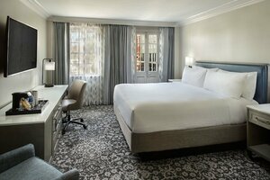Гостиница Four Points by Sheraton French Quarter