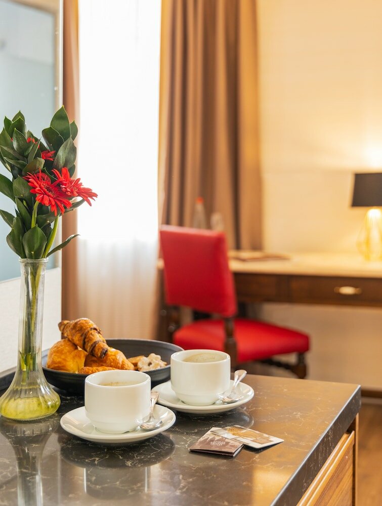 Фото Three Arches Hotel