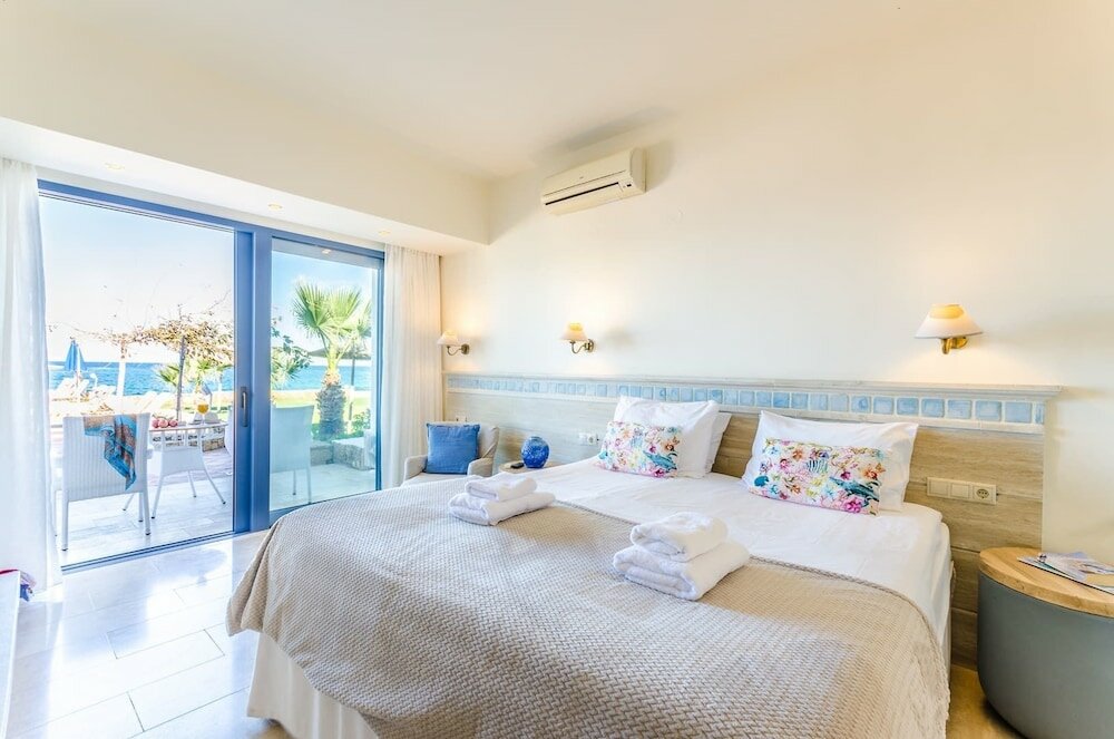 Фото Pyrgos Blue