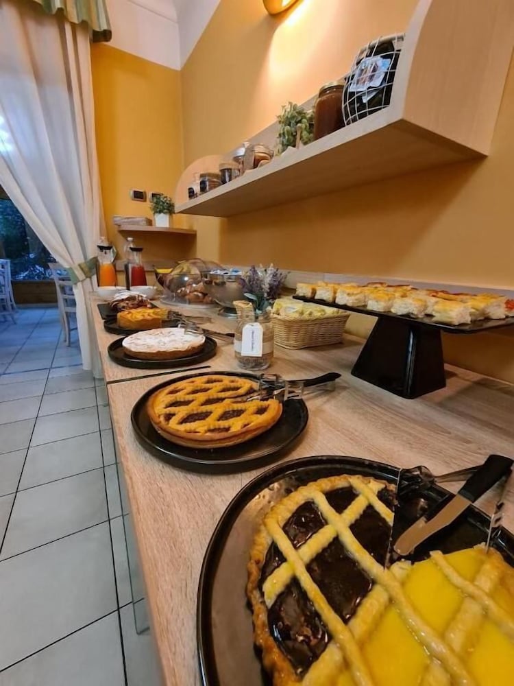 Фото Hotel Cladan