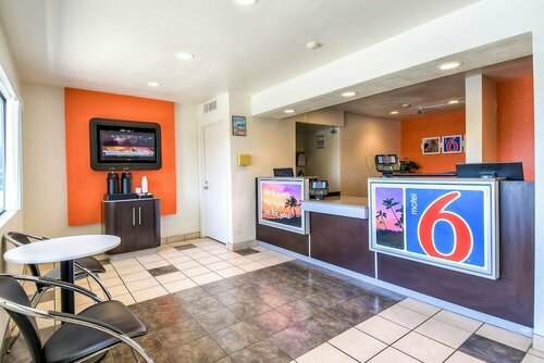 Гостиница Motel 6 Corona, Ca в Короне
