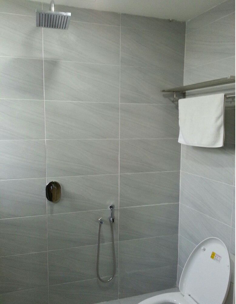 Фото Merlin Hotel