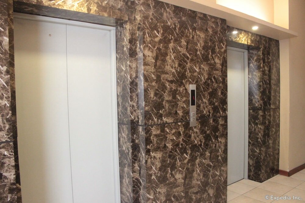 Фото Shaw Residenza Suites