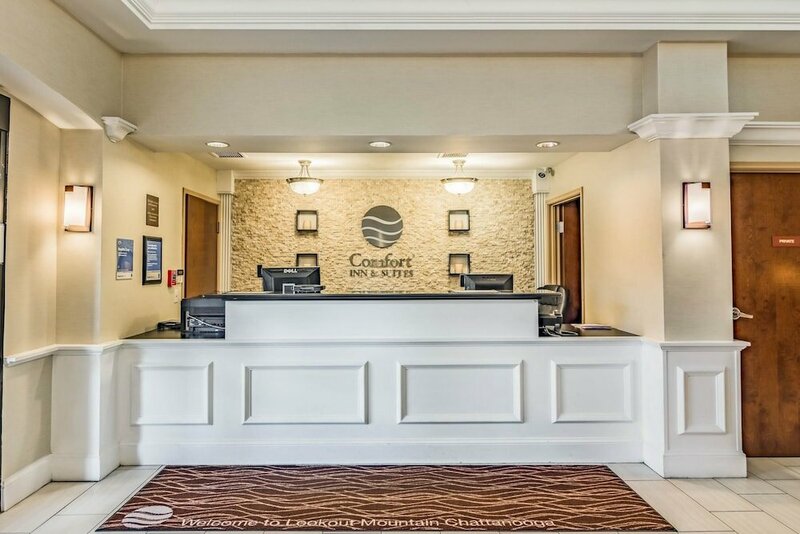 Гостиница Comfort Inn & Suites Lookout Mountain