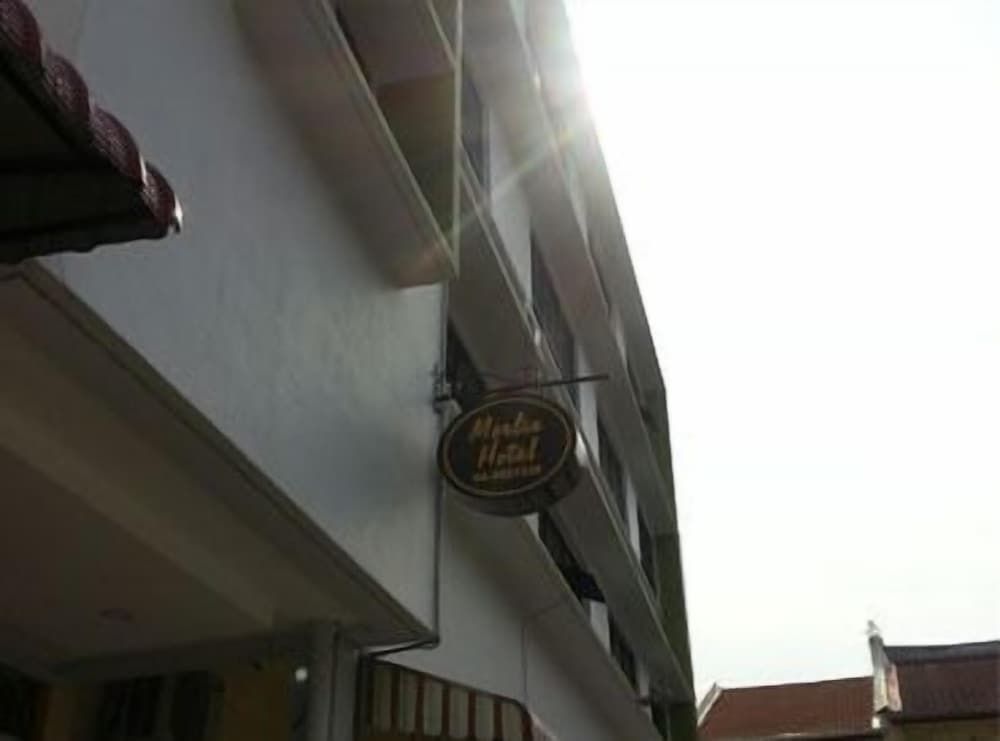 Фото Merlin Hotel