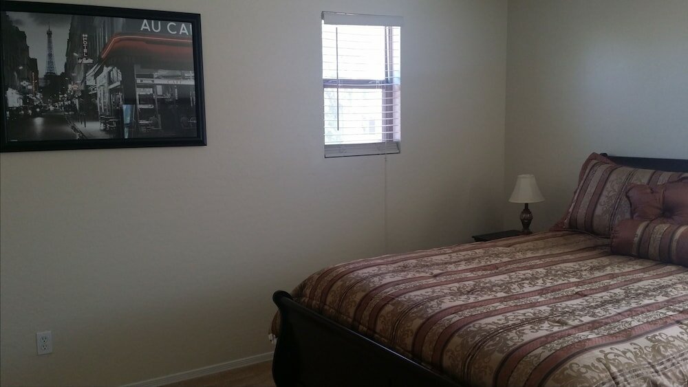 Фото Happy Valley House