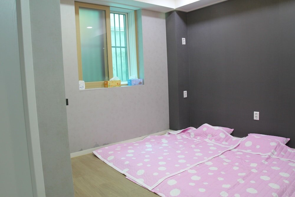 Фото Red Guest House