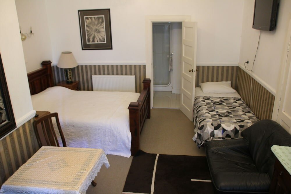 Фото Parnell City Lodge