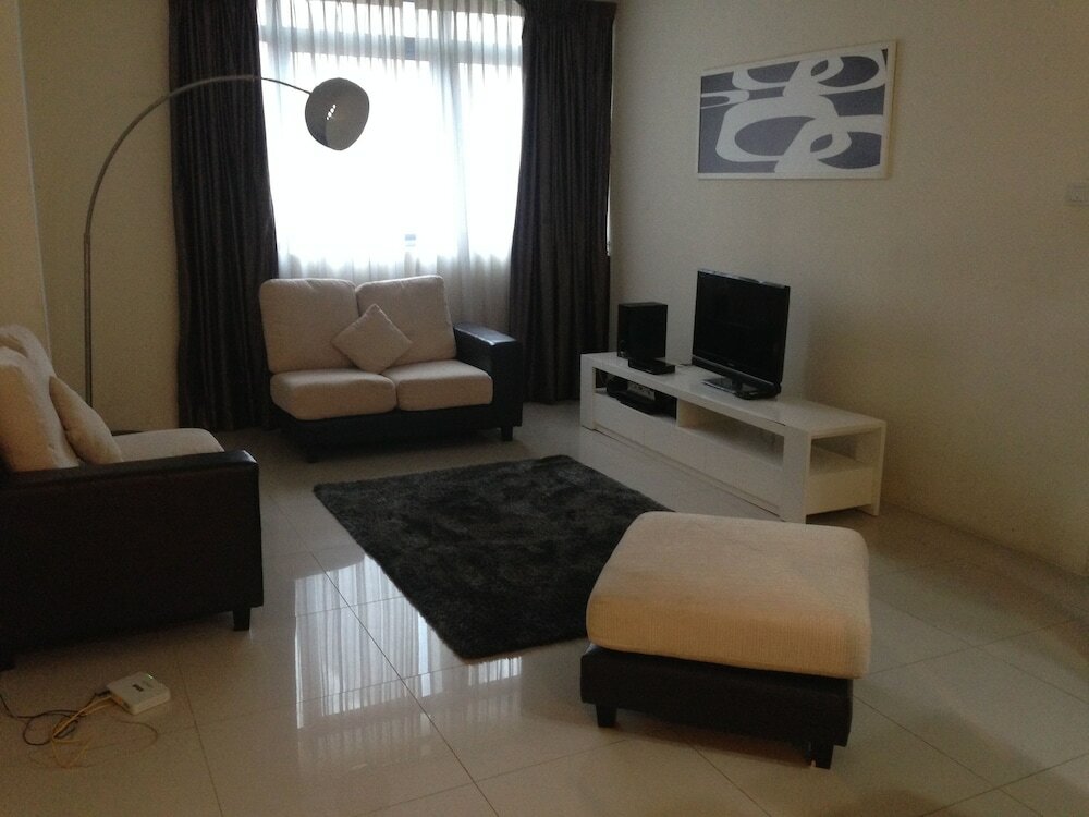 Фото Luxury Service Suite At Taragon Kl