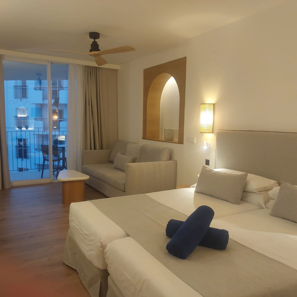 Фото Hotel Blau Parc