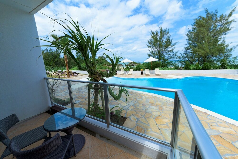 Фото Best Western Okinawa Onna Beach