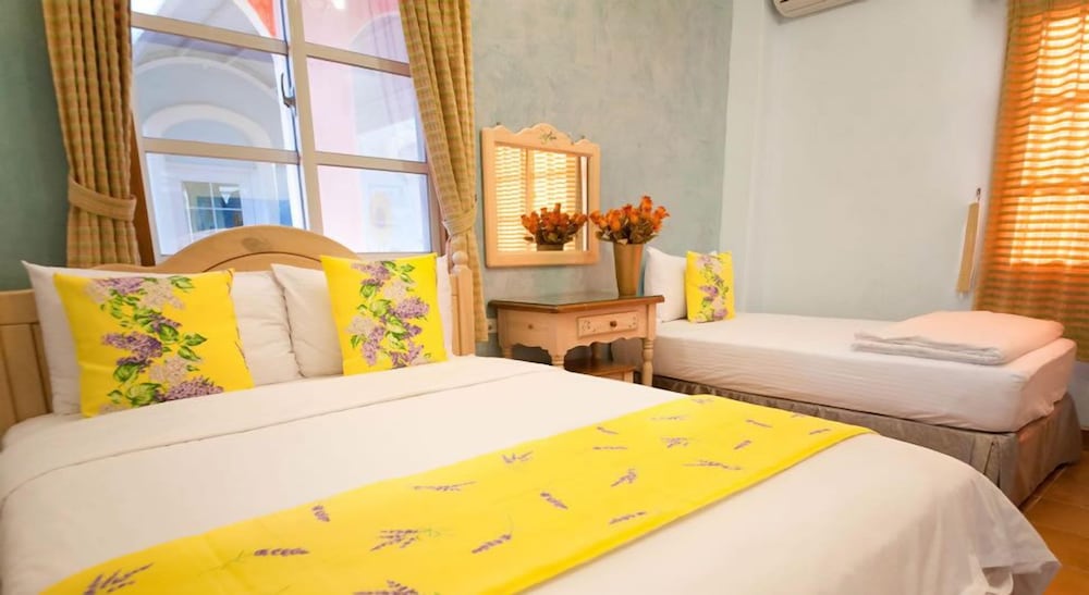 Фото Avignon B&b