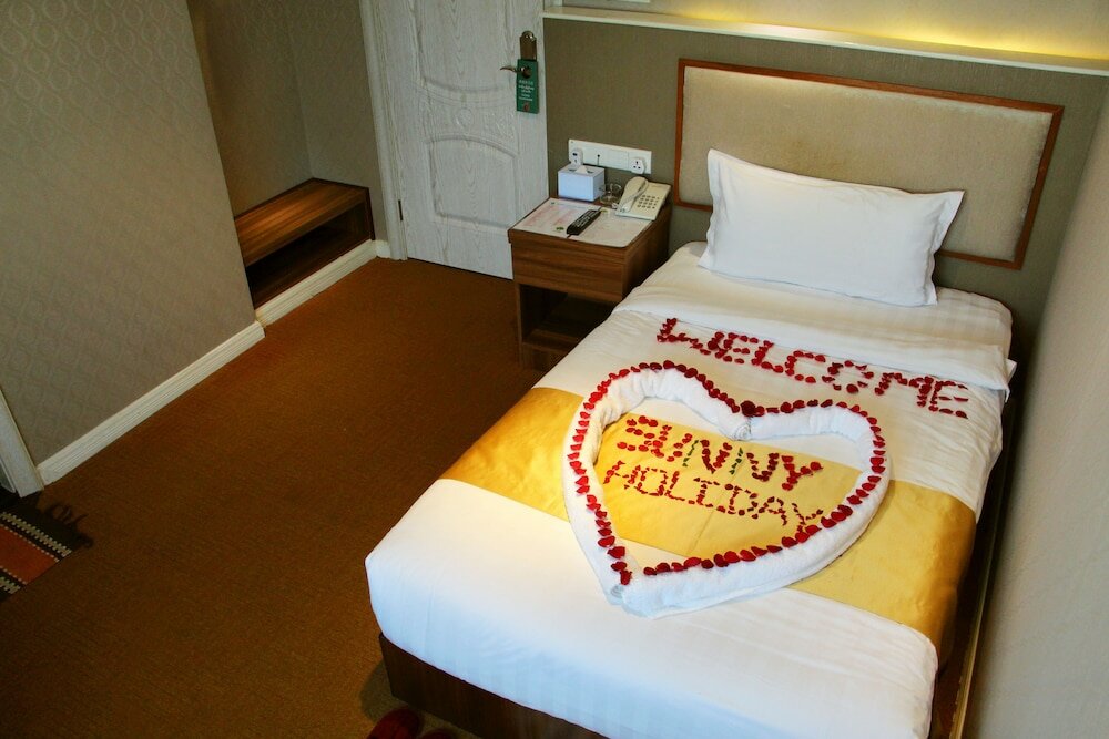 Фото Sunny Holiday Hotel